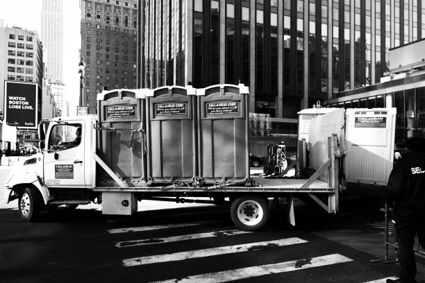 Portable Toilet Options We Offer in Oak Point, TX